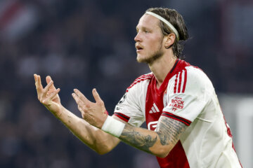 Weghorst baalt in de Johan Cruijff Arena