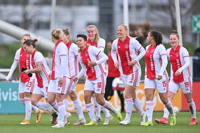 Ajax Vrouwen kunnen over een paar jaar juichen in een echt stadion
