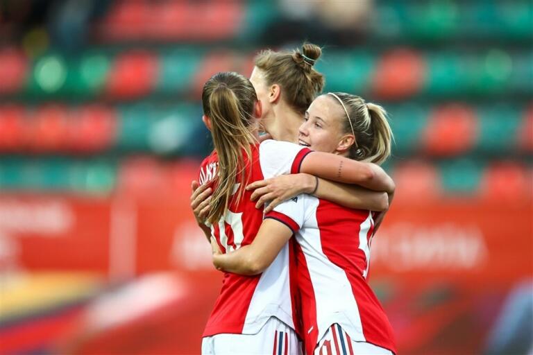 Arsenal champions league miedema 61213e68c6475