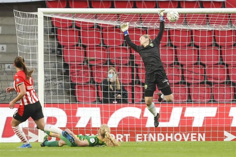 Goal romee leuchter psv ado den haag 609ec7ea1e9d3