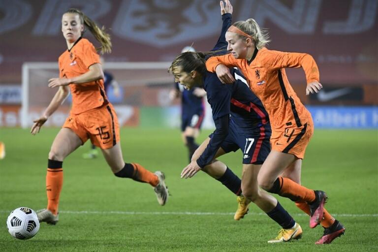 Jackie groenen tobin heath 5fc200a723009