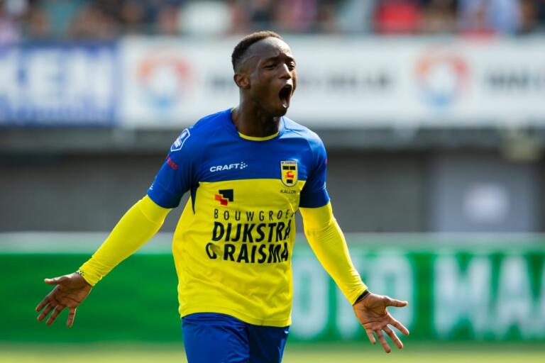 Issa Kallon juicht