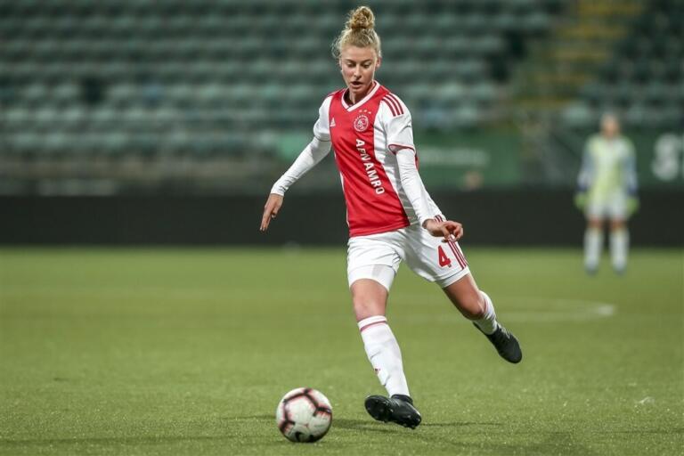 Lisa doorn ajax 60d2ced0e3612