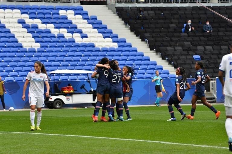 Olympique lyon paris saint germain 607d1bdb36158
