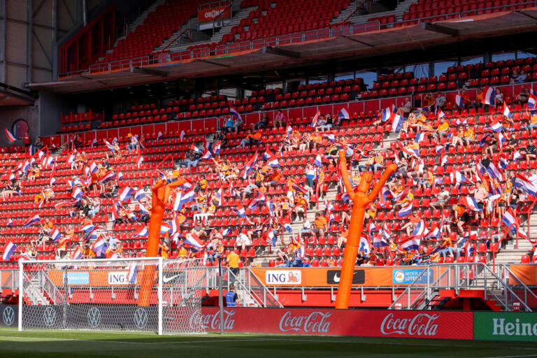 Op fans oranjeleeuwinnen 60c8d8869169d