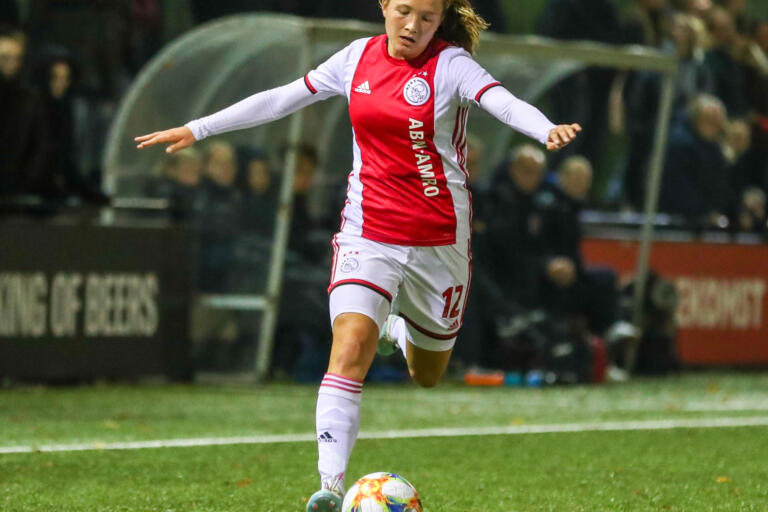 Op jonna van de velde ajax 5f9bcdde9cef1