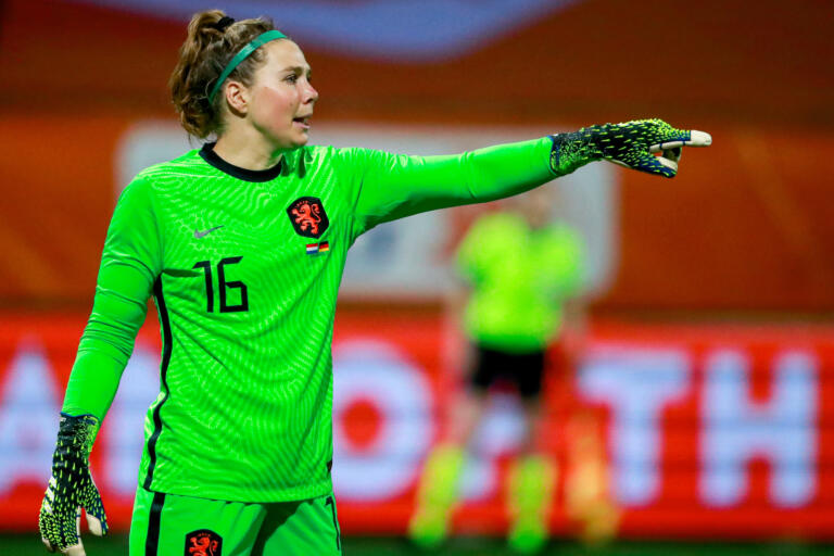 Op lize kop oranjeleeuwinnen 6036cca75b27a