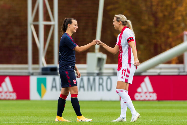 Op renate jansen fc twente marjolijn van den bighelaar ajax 5fbd431ae42d7