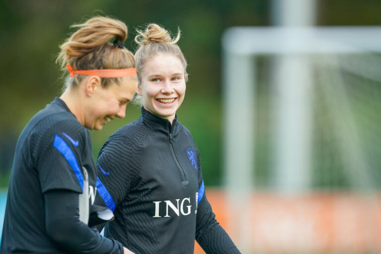 Op sisca folkertsma lize kop oranjeleeuwinnen 5fbd2575ecfa0