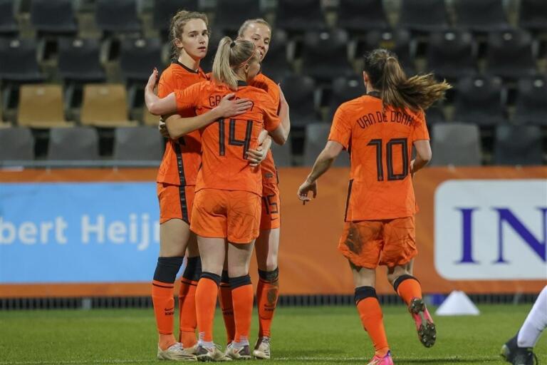 Oranjeleeuwinnen duitsland 6036a53c3d789