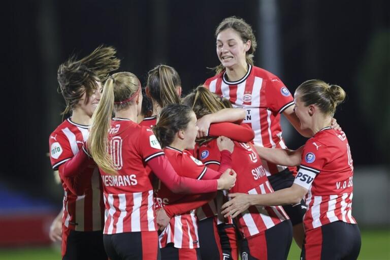 Psv goal team 60525cf1ef6ba