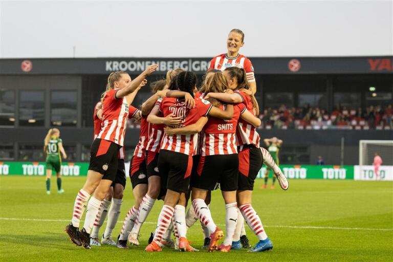 Psv goal toto knvb beker 60bbcd075bbc0