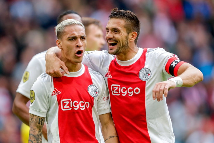 Antony en Tadic juichen