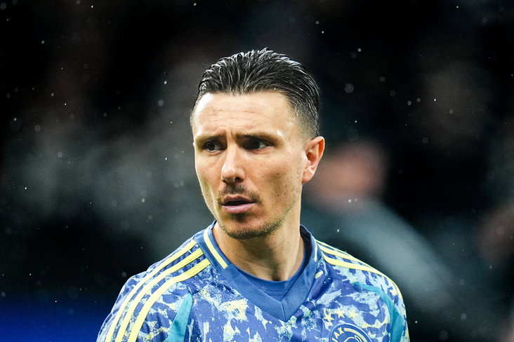 Steven Berghuis in het uittenue van Ajax