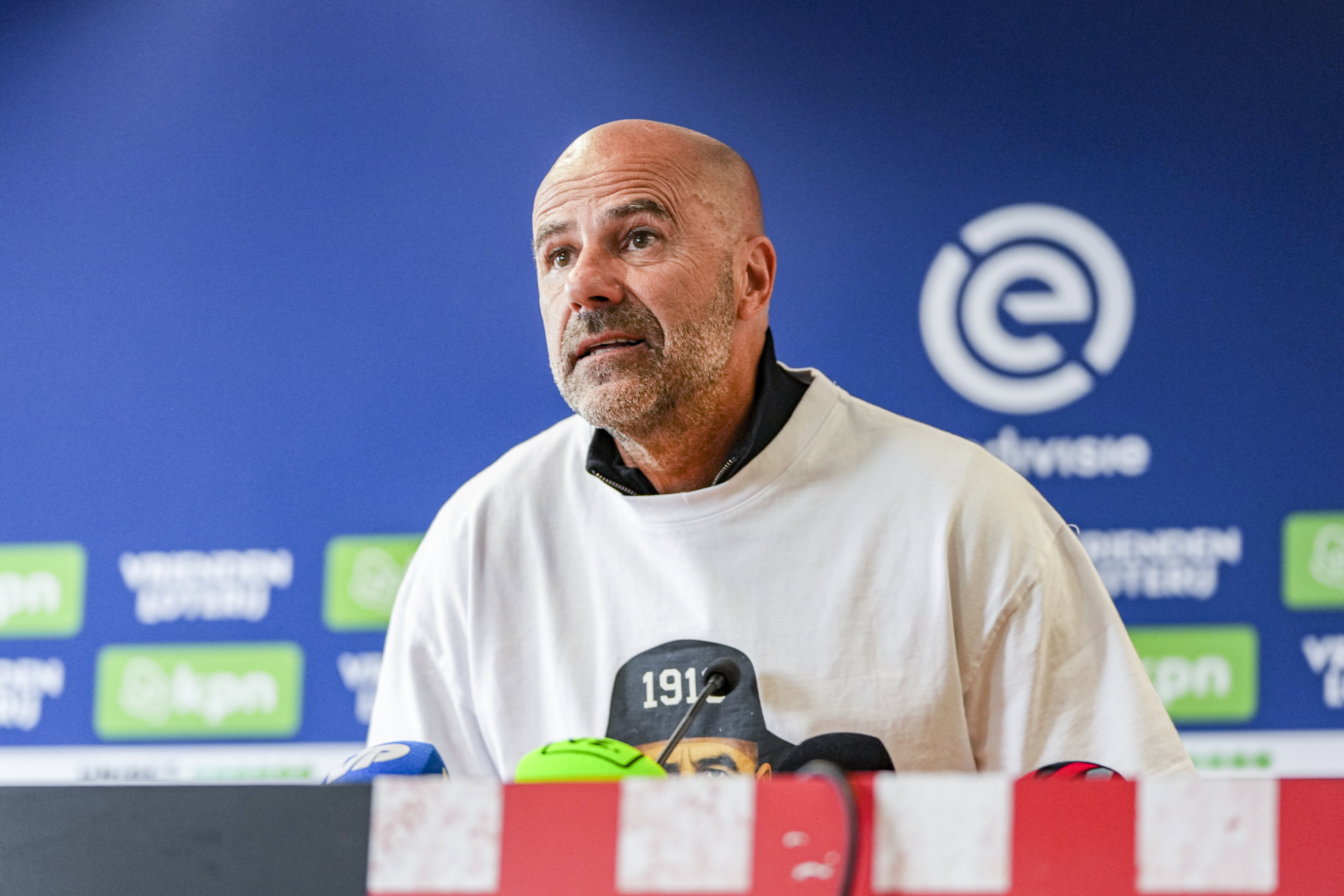 Peter Bosz in zijn 1913-kampioensshirt