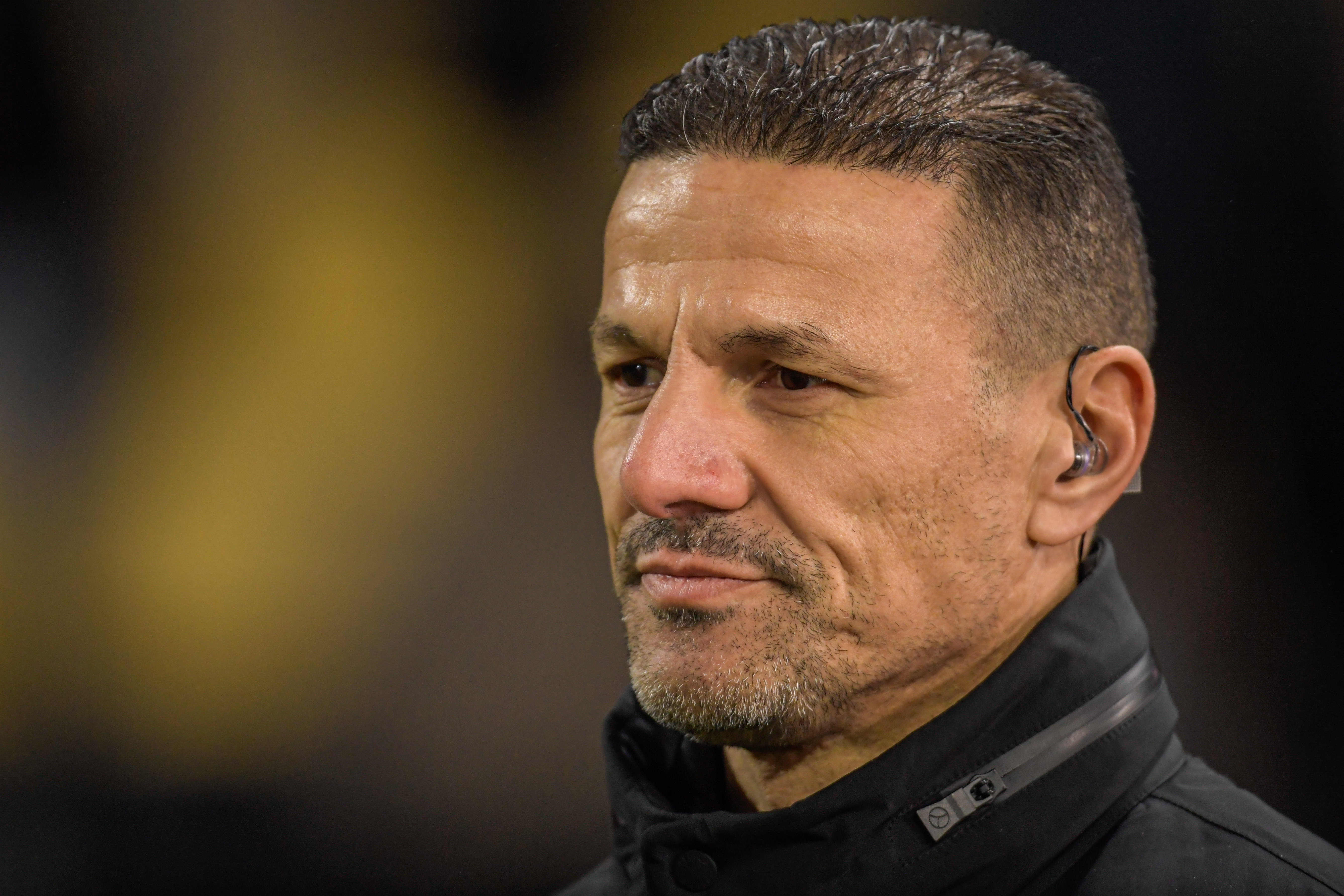 Khalid Boulahrouz aan het werk als analyticus