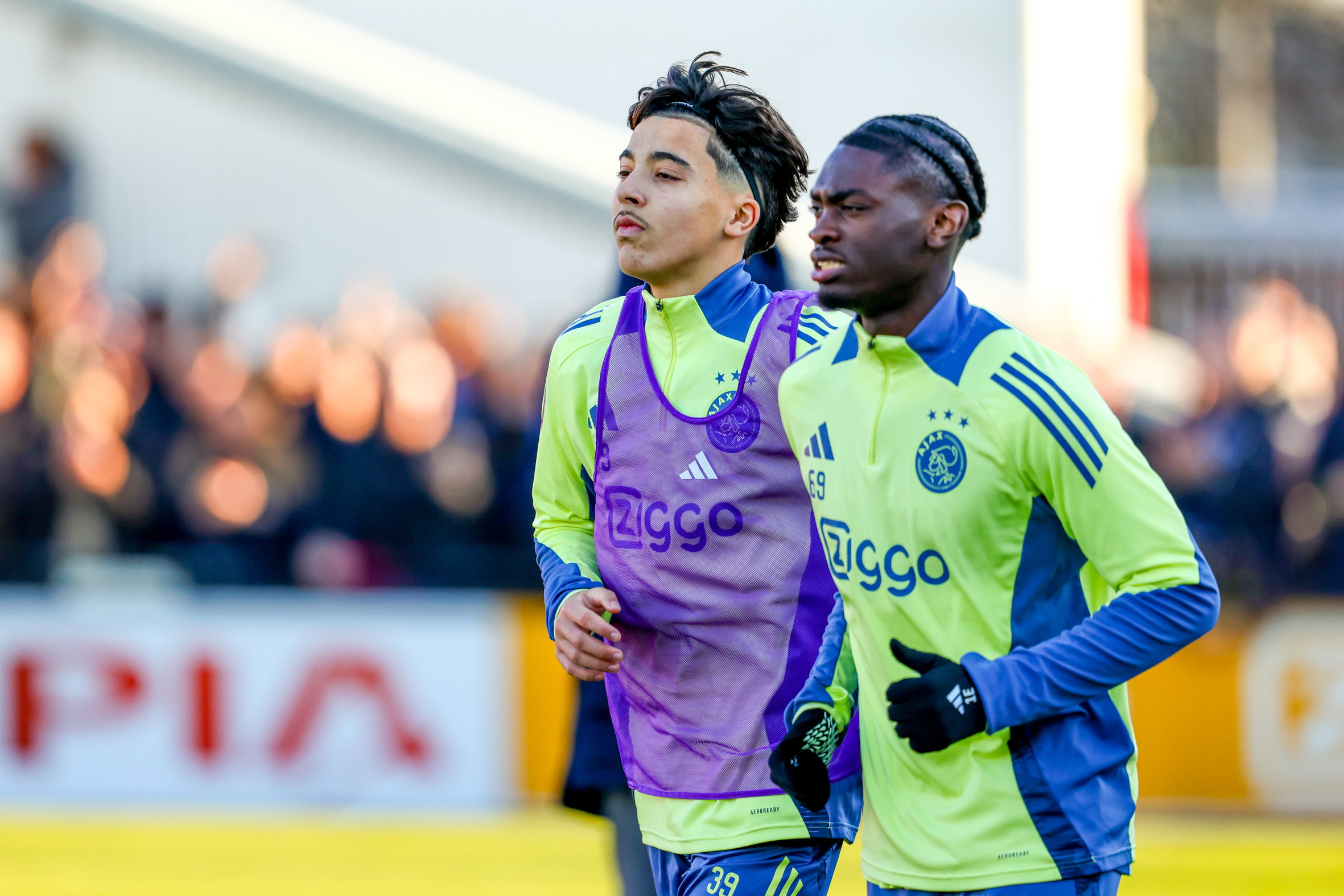 Rayane Bounida en Jorthy Mokio op De Toekomst bij Ajax