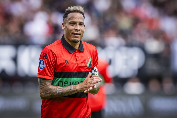 Tjaronn Chery klapt