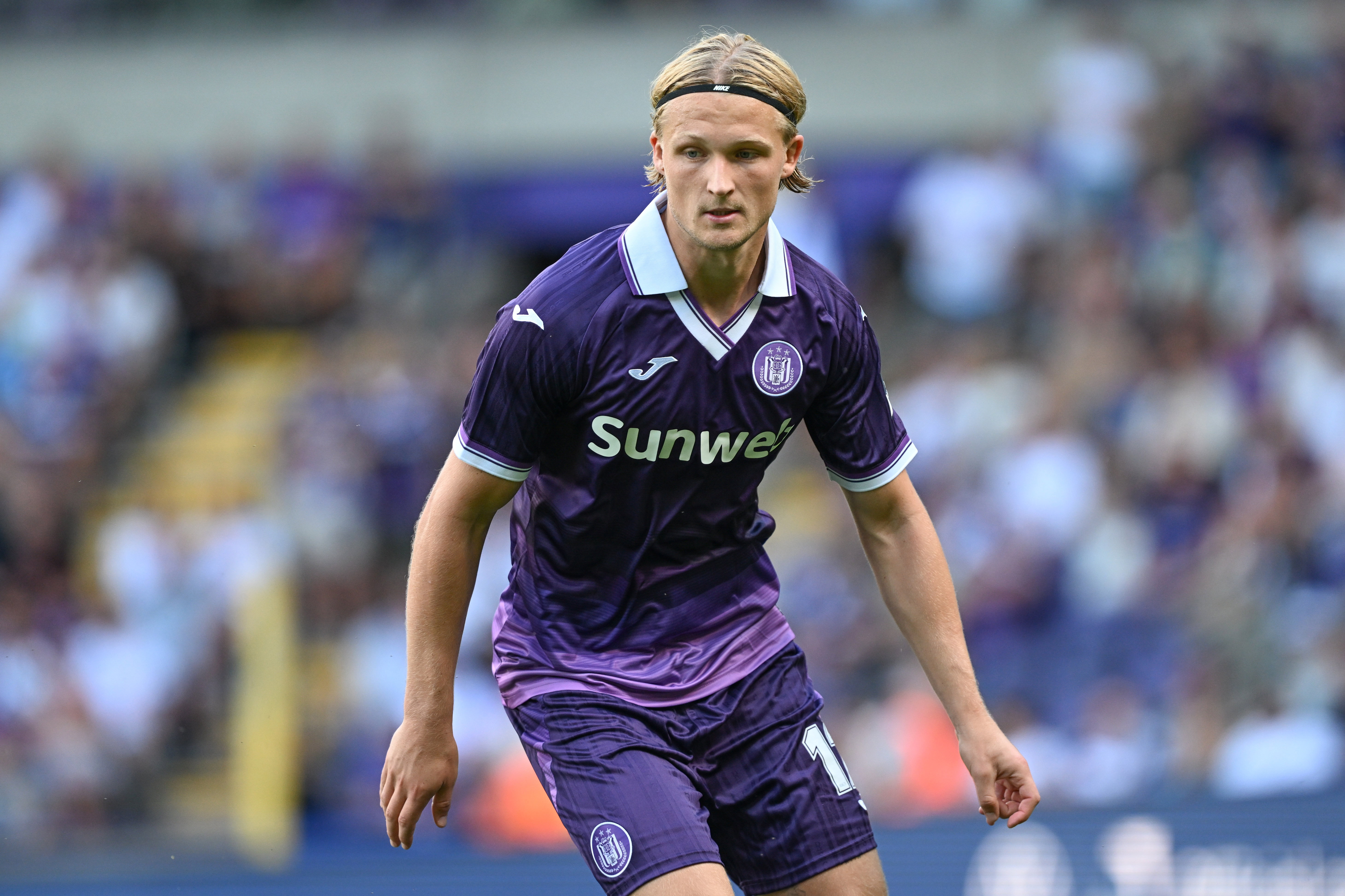 Kasper Dolberg met rugnummer 12 bij Anderlecht