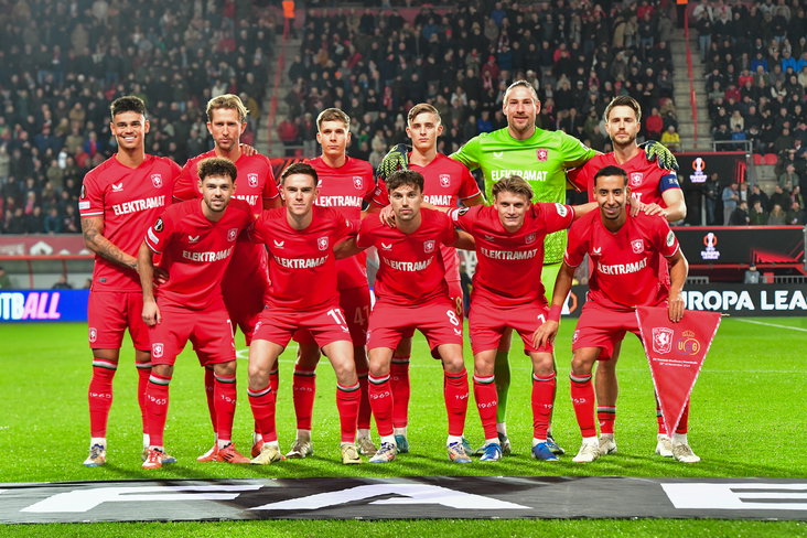 De elftalfoto van FC Twente voor de wedstrijd tegen Union