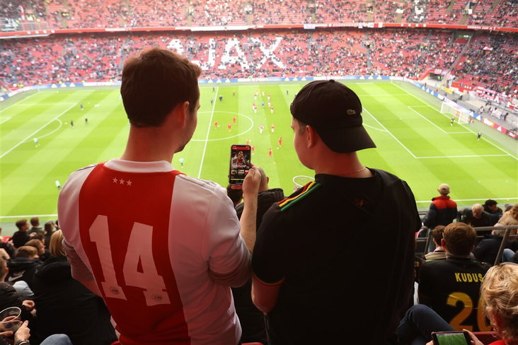 Ajax-fans in de Johan Cruijff Arena