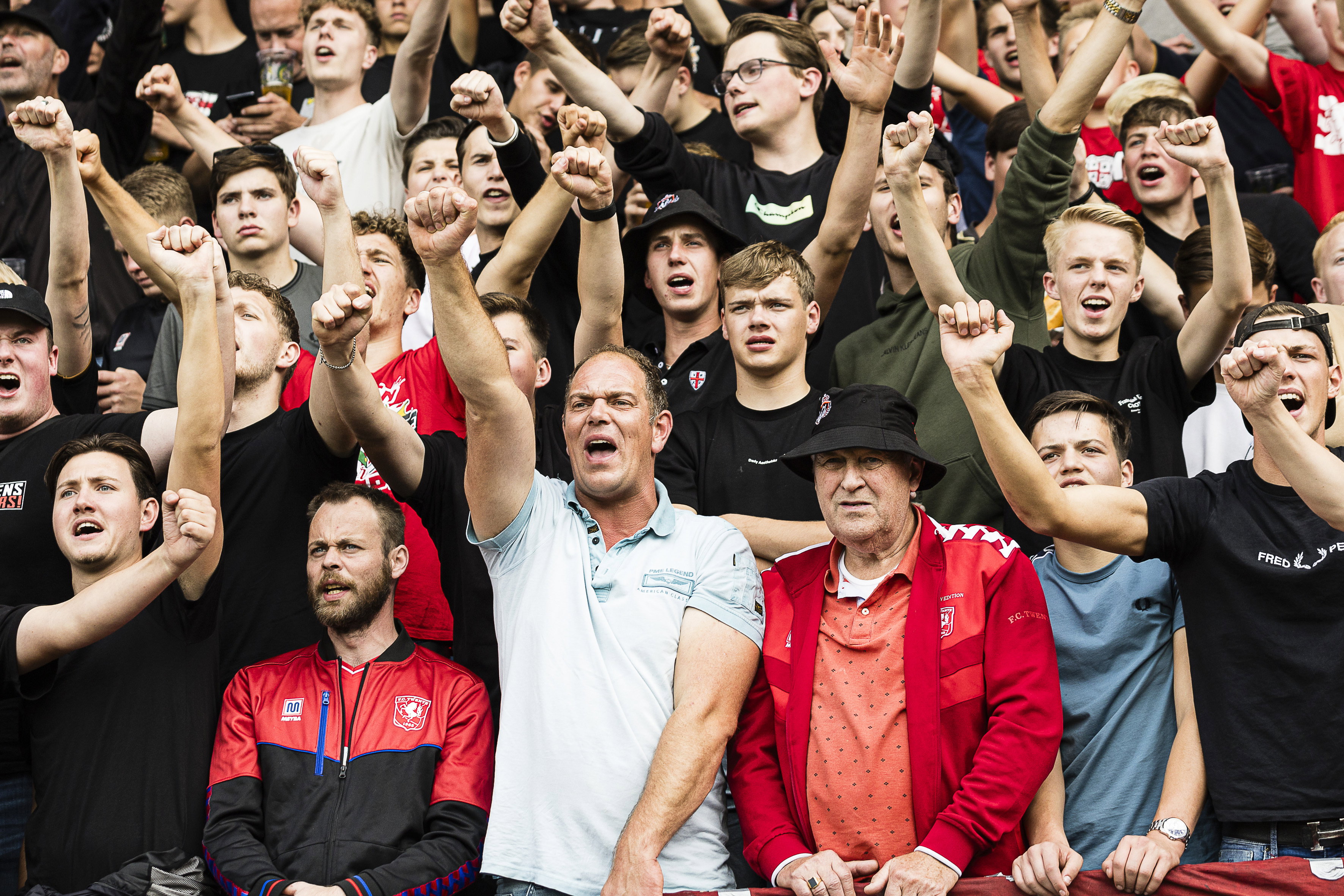 FC Twente-fans in het uitvak