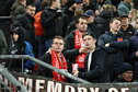 FC Utrecht-fans drinken bier op de tribune