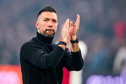 Francesco Farioli bedankt de Ajax-fans