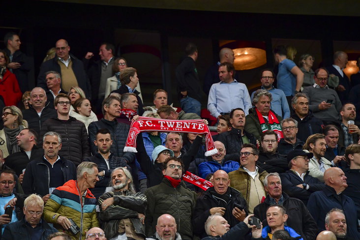 FC Twente-fans op de tribune in De Grolsch Veste