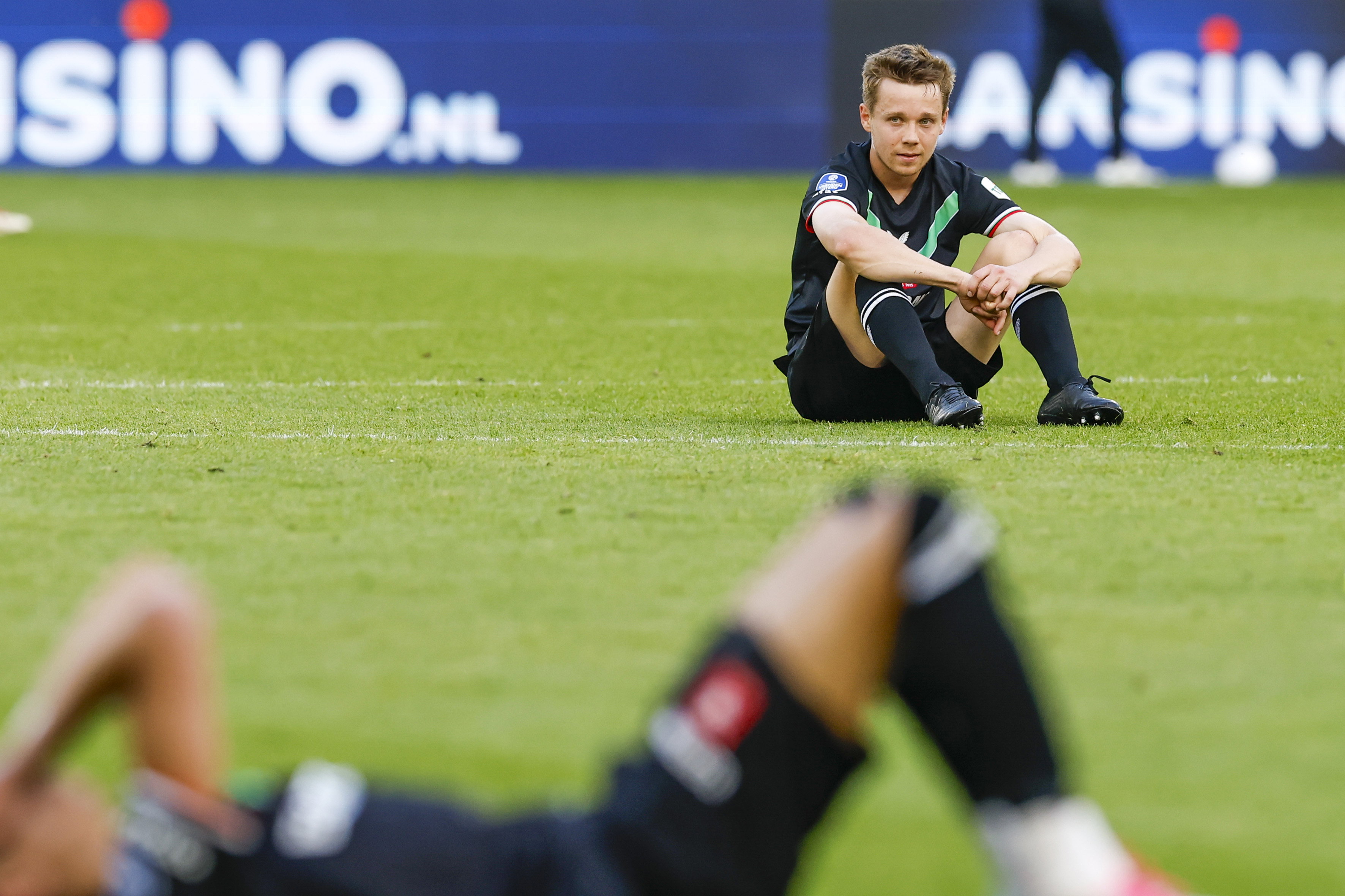 Mathias Kjølø in het jubileumtenue van FC Twente