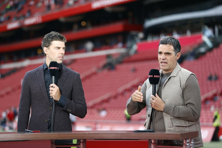 Kees Kwakman en Kenneth Perez bij Ajax in de Johan Cruijff Arena