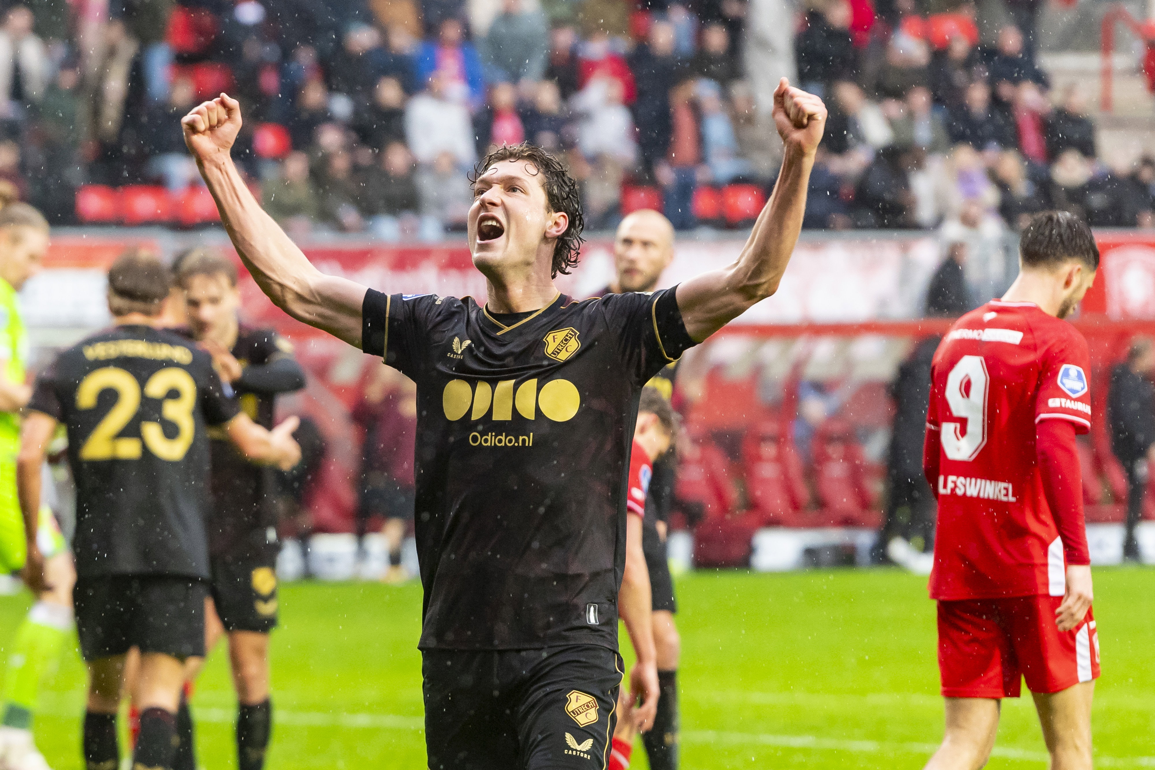 Sam Lammers juicht in De Grolsch Veste