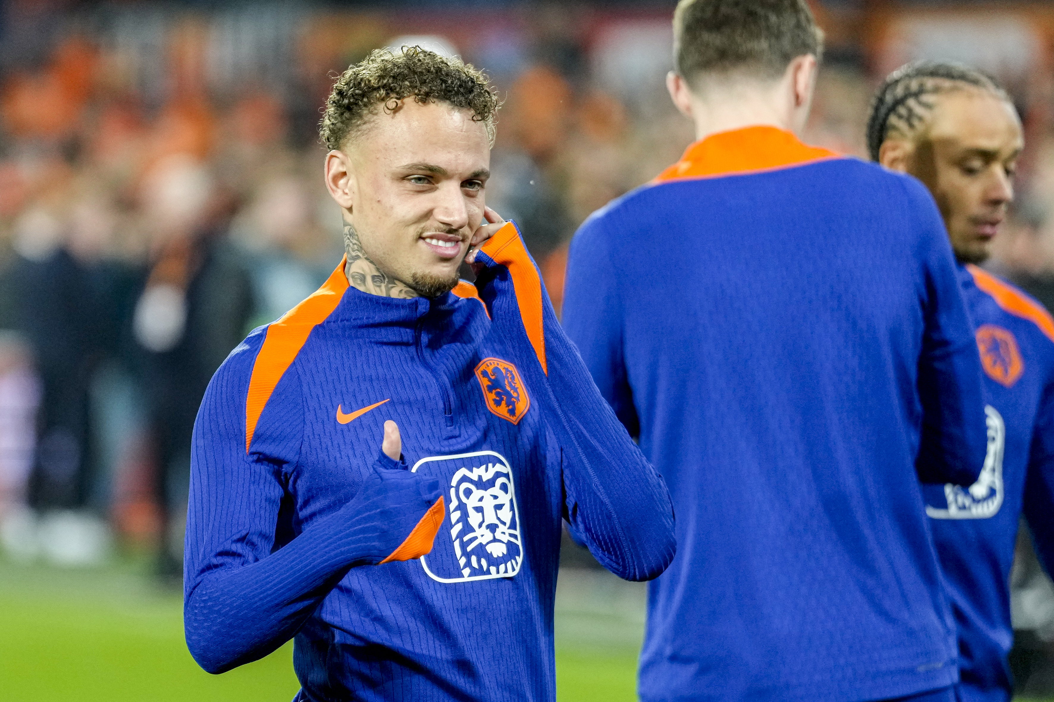 Noa Lang met het Nederlands elftal in De Kuip
