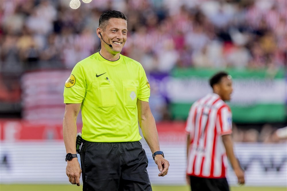 Jeroen Manschot geniet van zijn eigen optreden bij Sparta - FC Twente