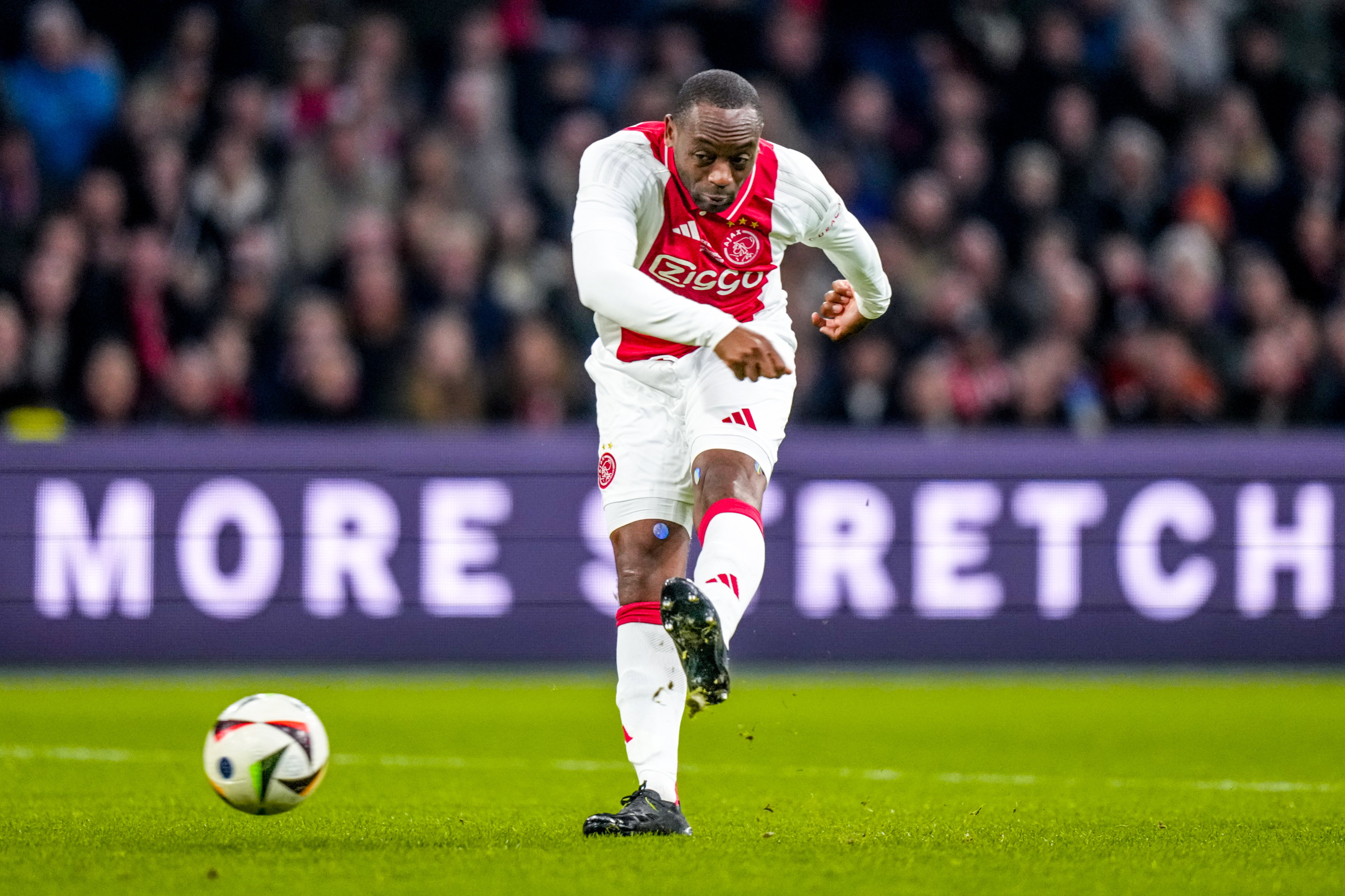 Kiki Musampa in actie met de Ajax Legends