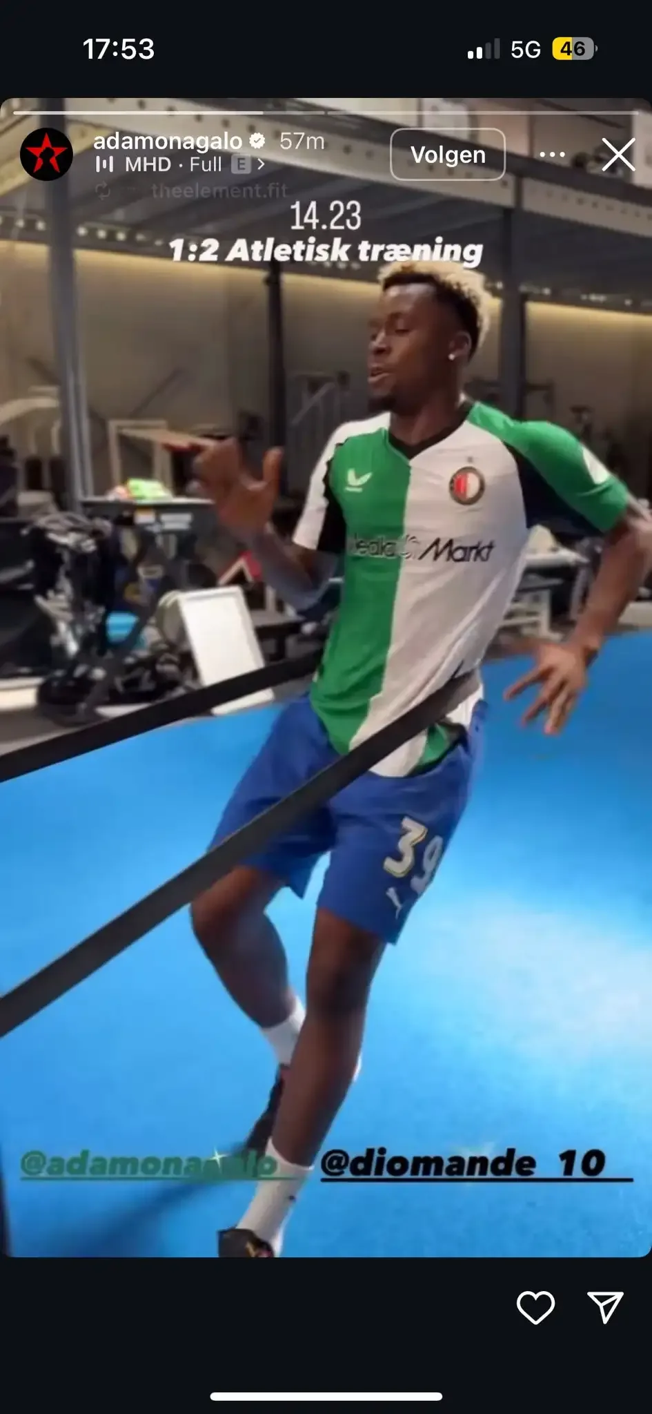 Nagalo in Feyenoord-shirt