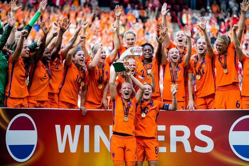 De OranjeLeeuwinnen vieren de EK-winst in 2017