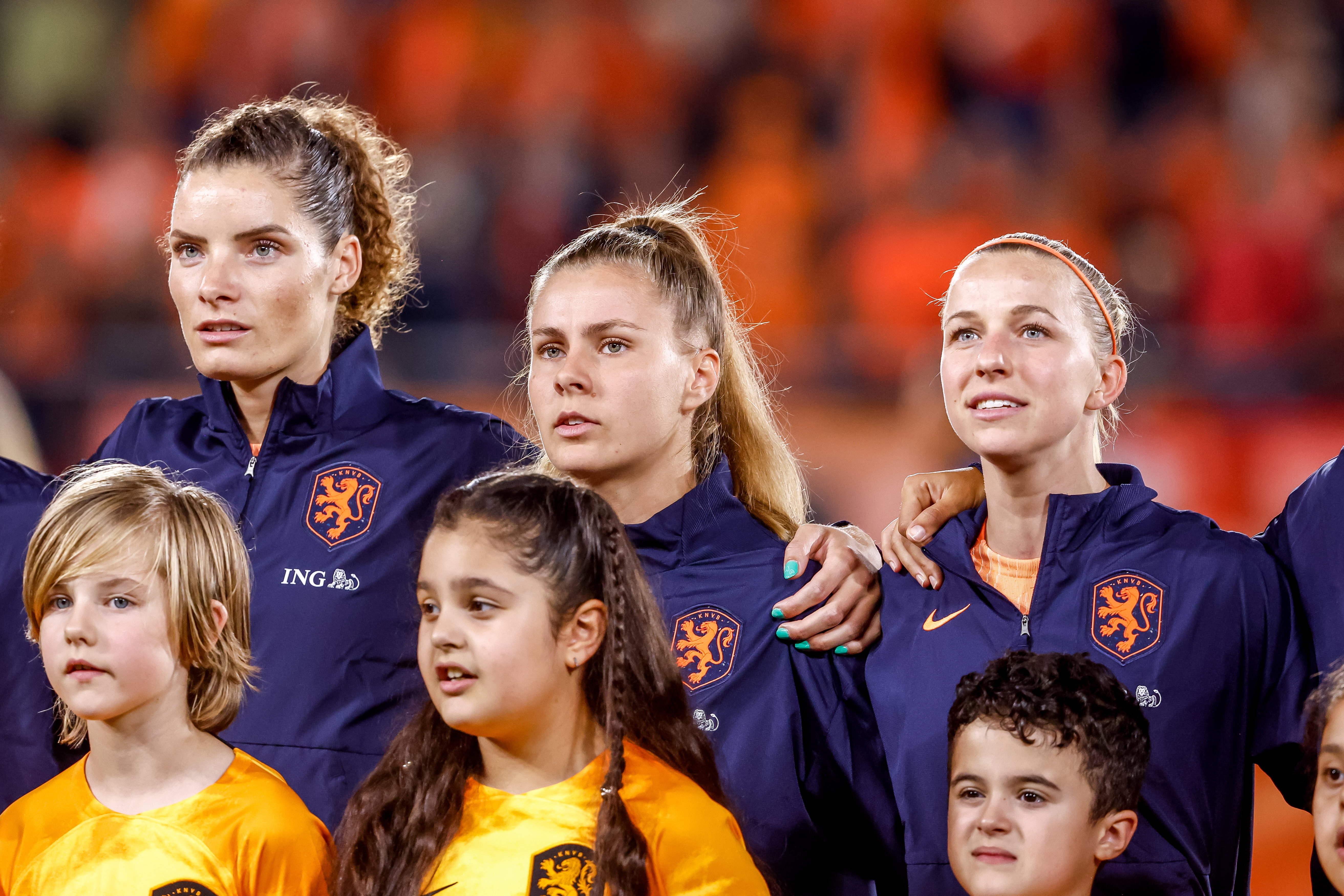 Victoria Pelova zingt het Wilhelmus