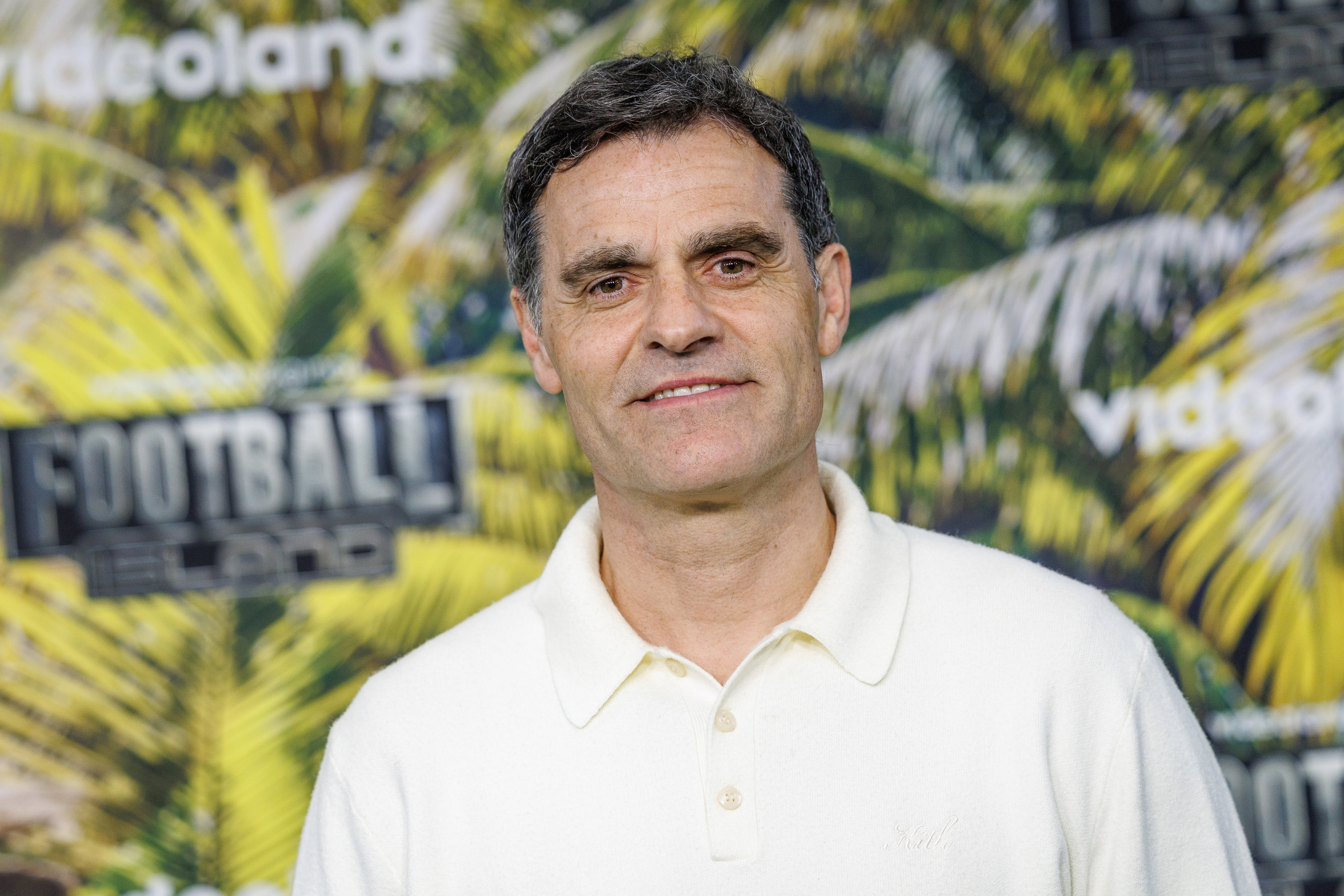 Kenneth Perez bij de persmiddag van Football Island, een programma van Videoland