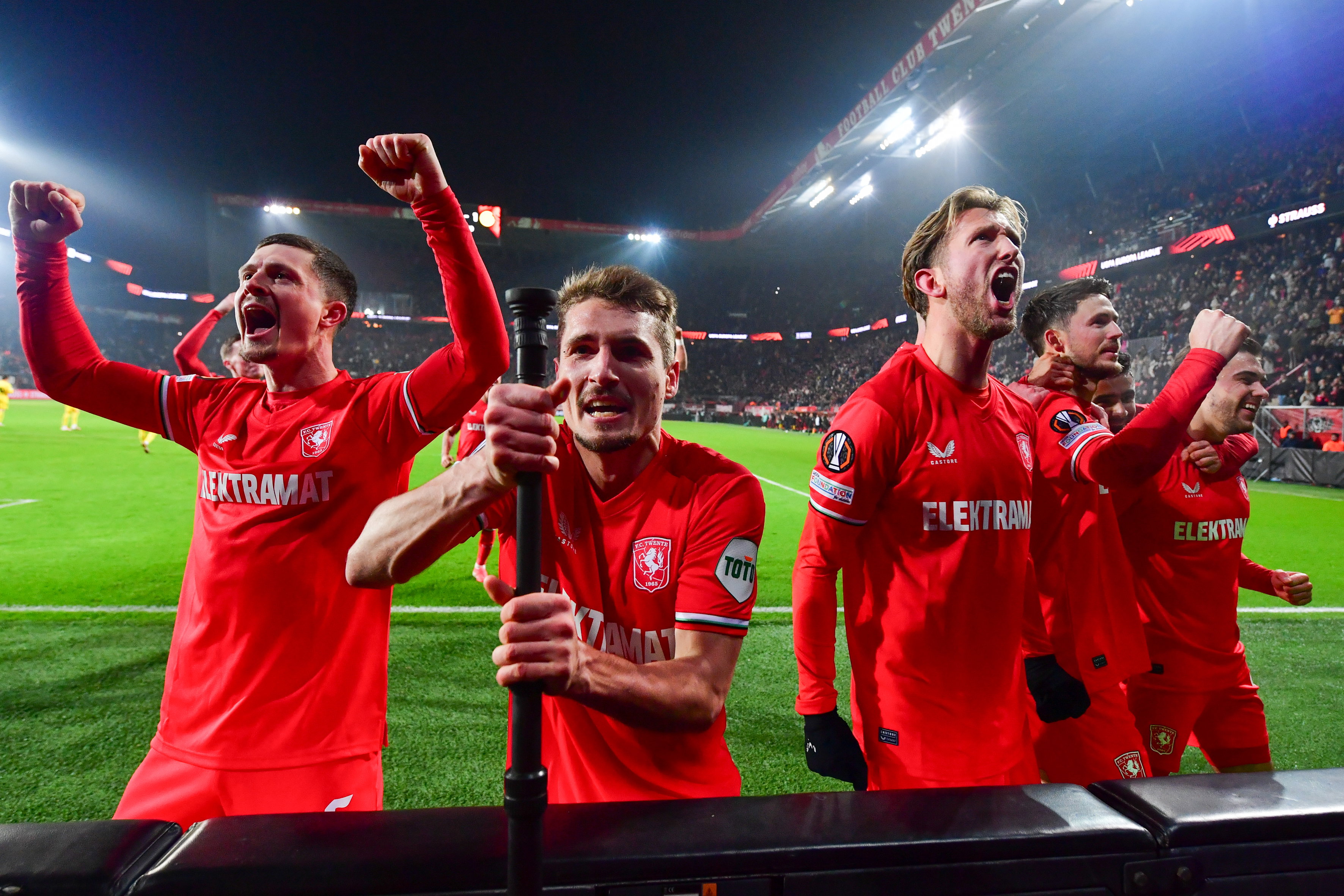 Bas Kuipers, Michal Sadilek en Michel Vlap vieren feest voor Vak-P