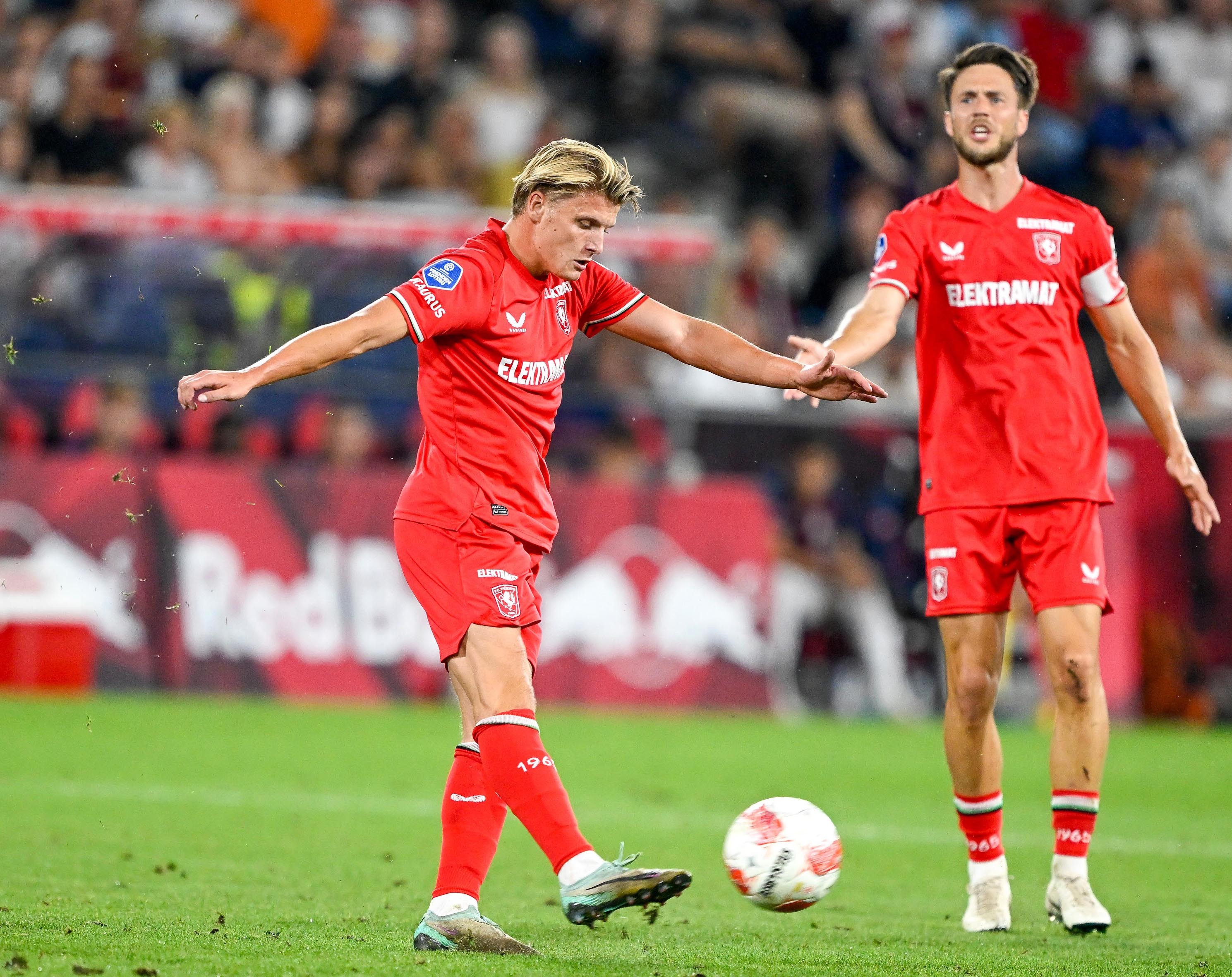 Sem Steijn (FC Twente) in de uitwedstrijd tegen Red Bull Salzburg
