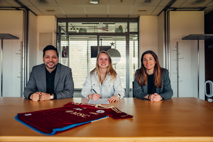 Shania van Nuland tekent een contract bij Servette FC