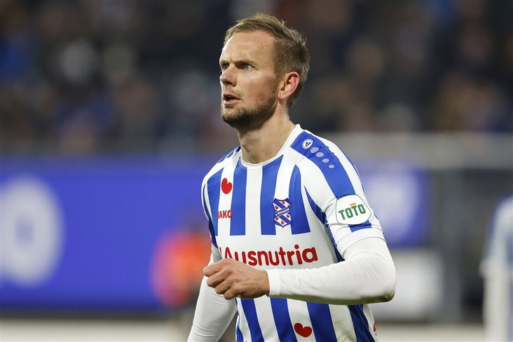 Siem de Jong in een shirt met lange mouwen