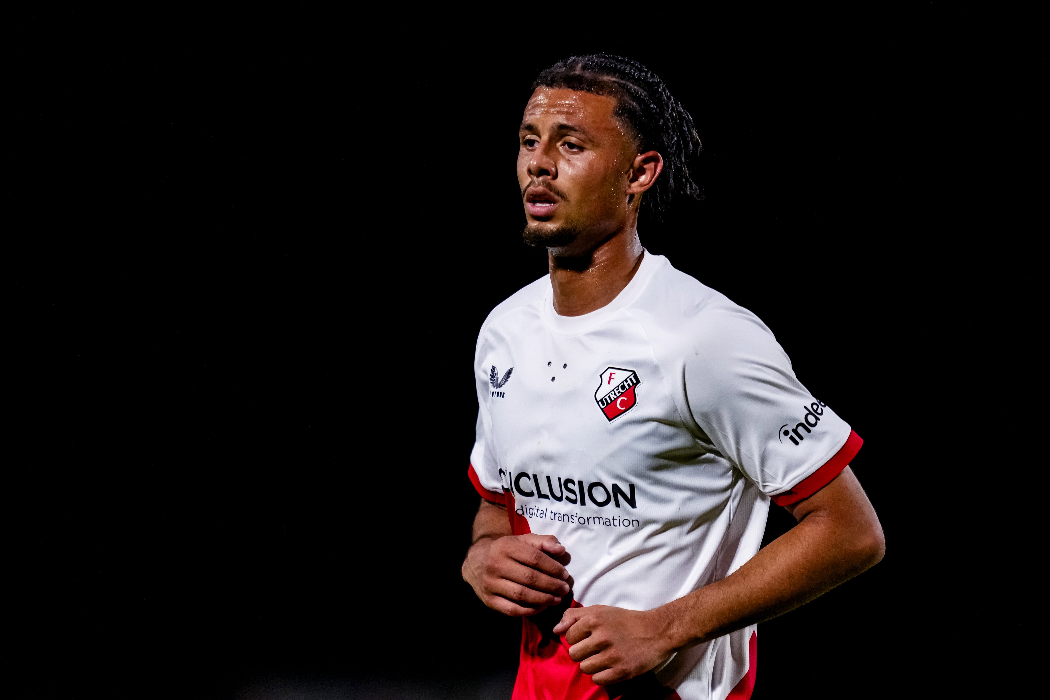 Neal Viereck in actie bij Jong FC Utrecht
