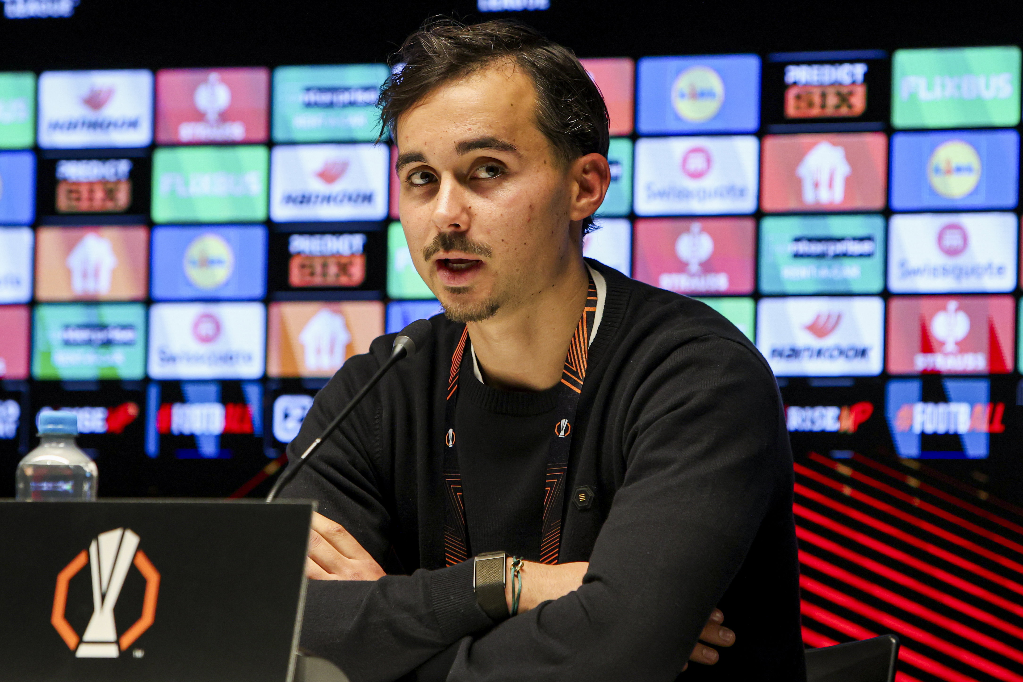 Mats Deijl op de persconferentie
