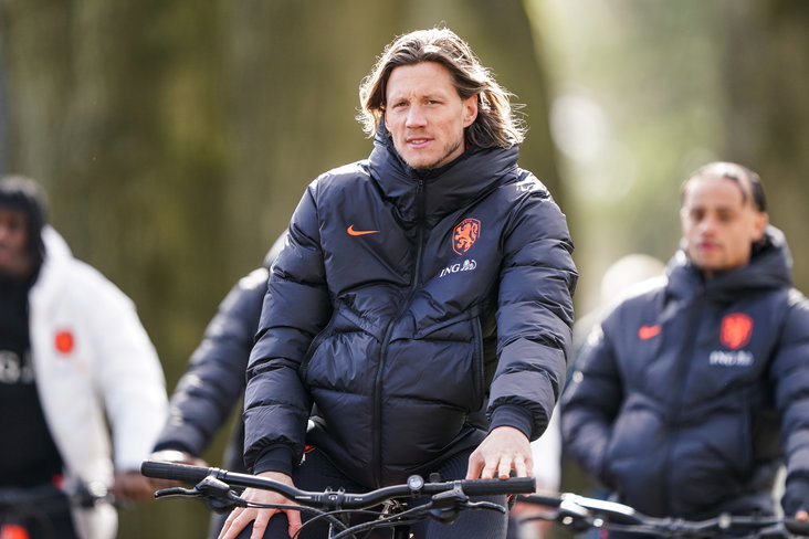 Wout Weghorst op de fiets