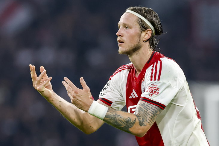 Weghorst baalt in de Johan Cruijff Arena
