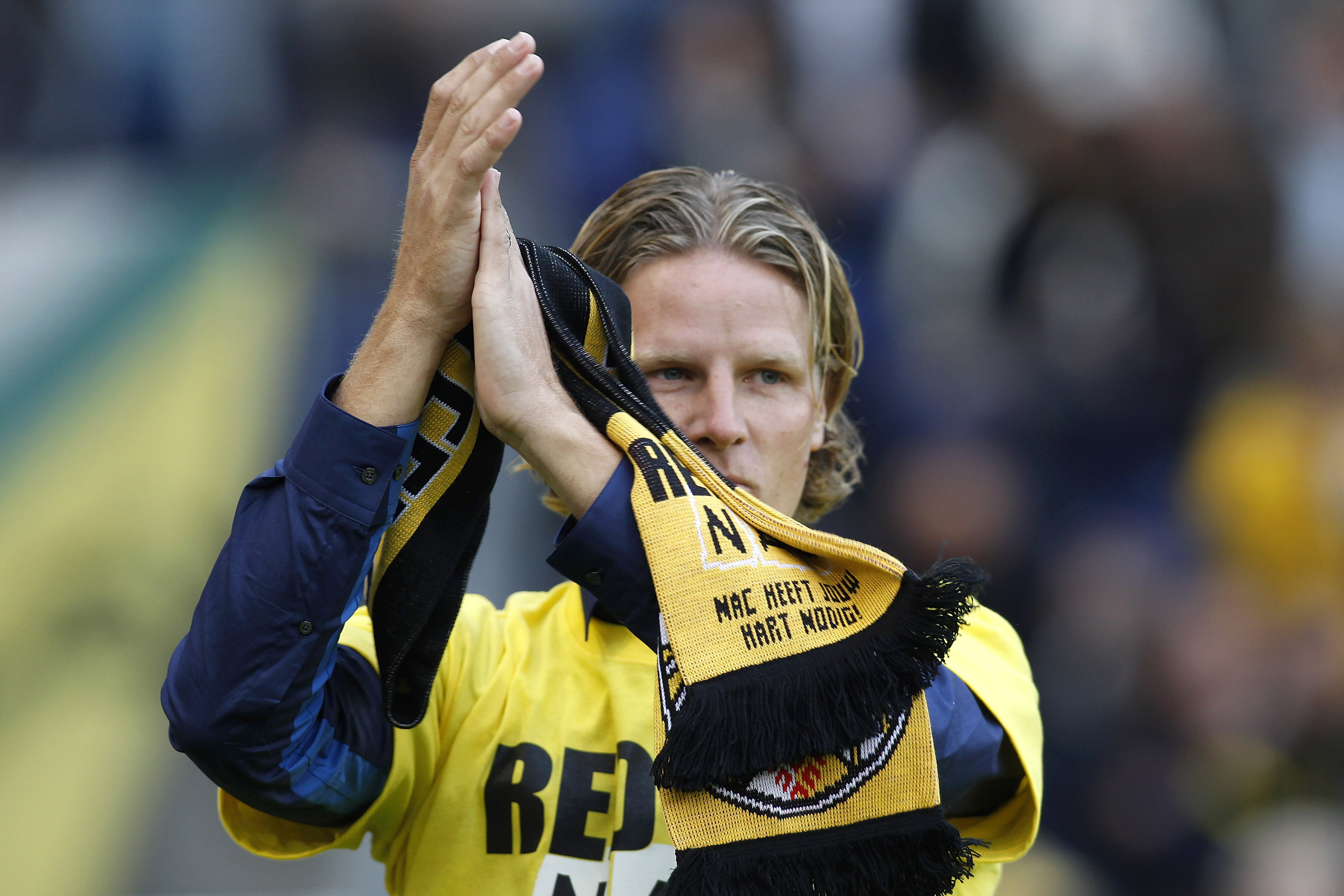Patrick Zwaanswijk bedankt de NAC Breda-fans